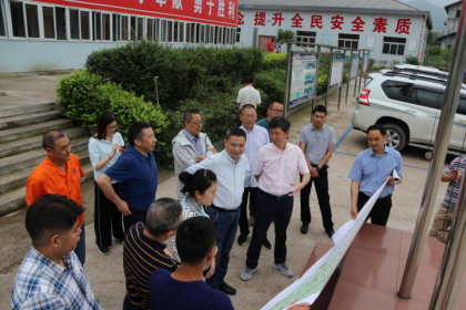 四川省交投集團(tuán)公司黨委副書(shū)記、副董事長(zhǎng)、總經(jīng)理周黎明到仁沐新LJ18標(biāo)項(xiàng)目部檢查指導(dǎo)工作