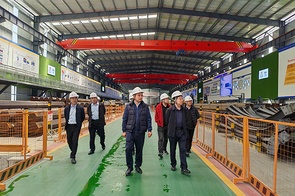 四川路橋黨委副書記、董事趙志鵬赴康新高速項目開展安全檢查、“夏送清涼”慰問暨汛期安全專題培訓(xùn)